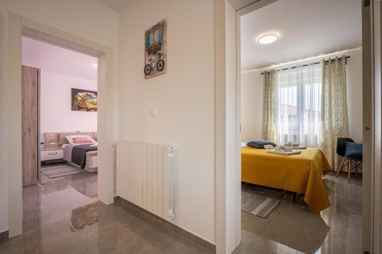 Domus Alba Apartments Pula Exterior foto